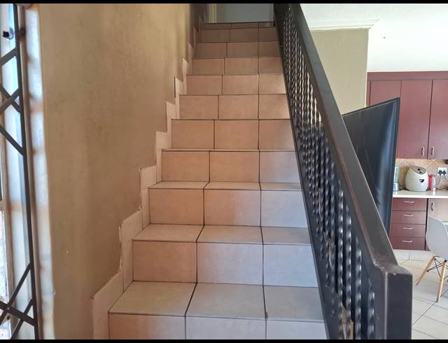 2 BEDROOM SECTIONAL TITLE FOR SALE IN EIKE PARK